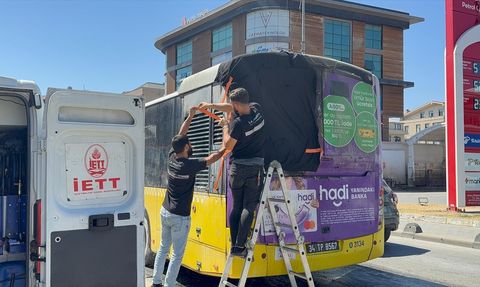 Sancaktepe'de İETT Otobüsü Yangını