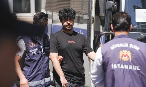 Saraçhane'de Erdoğan'a Hakaret Eden Şüpheliler Adliyeye Sevk Edildi