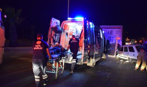 Turgutlu'da Trafik Kazası: İki Yaralı