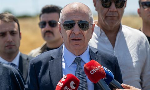 Zafer Partisi Başkanı Özdağ'dan Cezaevi Ziyareti