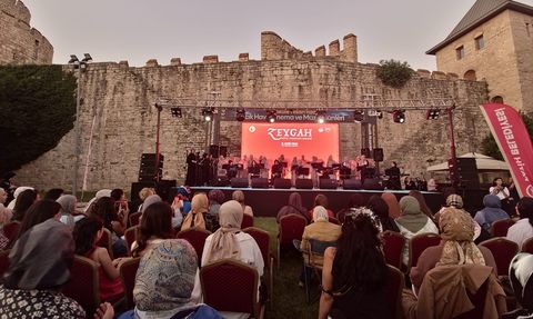 Zeygah Ritim Topluluğu, Yedikule Hisarı'nda Etkileyici Bir Konser Gerçekleştirdi