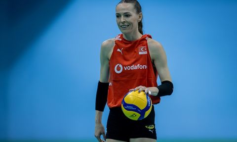 A Milli Kadın Voleybol Takımı, Bulgaristan'a Hazır