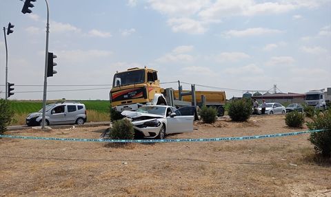 Adana'da Trafik Kazası: 3 Yaralı