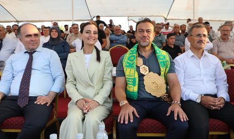 Ali İhsan Batmaz, Korkuteli Altın Kiraz Yağlı Pehlivan Güreşleri'nin Başpehlivanı Oldu