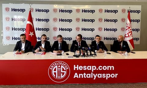 Antalyaspor'da Mali Yapı ve Transfer Süreci Değerlendirildi