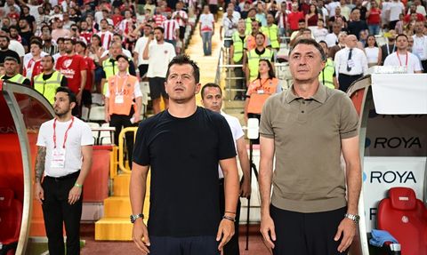 Antalyaspor-Kasımpaşa Maçının İlk Yarısı: 2-1