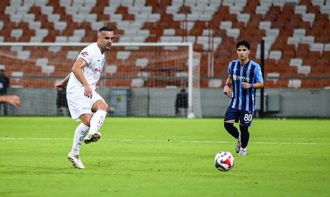 Arca Çorum FK, Adana Demirspor'u Farklı Yenerek 3 Puanı Kapıyor