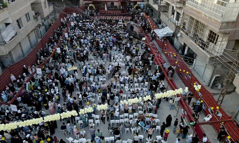 Doğu Guta'da Kimyasal Saldırıda Ölenler İçin Anma Yürüyüşü