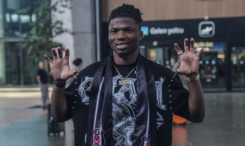 El Bilal Toure İstanbul'da Beşiktaş'a Transfer Oluyor