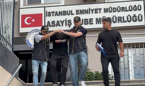 Eyüpsultan'da Taksiciye Silahlı Saldırı: Zanlı Adliyeye Sevk Edildi