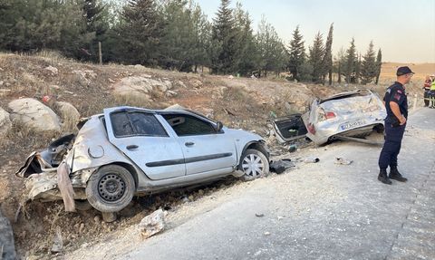Gaziantep'te Feci Kaza: 3 Ölü, 3 Yaralı