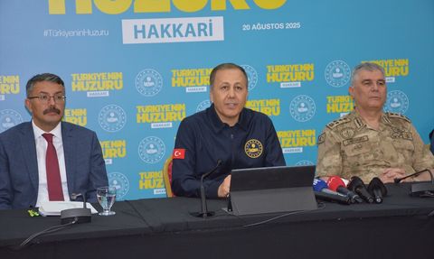 Hakkari'de 'Türkiye'nin Huzuru' Toplantısı Gerçekleşti