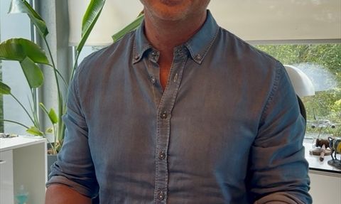 Sadettin Saran Fenerbahçe Başkan Adaylığı İçin İmzalarını Teslim Etti