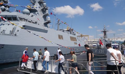 TCG Sakarya ve TCG Hızırreis'e Yoğun İlgi