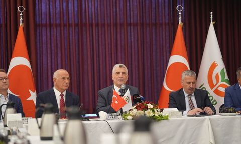 Ticaret Bakanı Bolat'tan Tarım ve Gıda Sektörü Açıklamaları