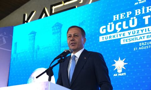 Trafik Güvenliği Üzerine İçişleri Bakanı Yerlikaya'nın Mesajları