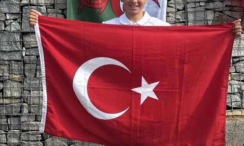 Tuna Tekin Galler'de İki Gümüş Madalya Kazandı