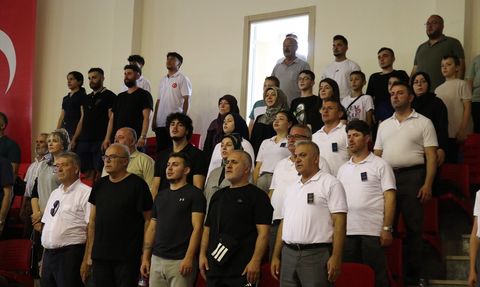 Yıldızlar Kulüpler Türkiye Halter Şampiyonası Sivas'ta Başladı