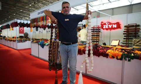 Adana'da 4. Tesbih ve Doğal Taşlar Fuarı Açıldı