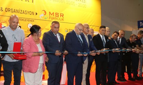 Adana'da Artconcept Adana Çağdaş Sanat Fuarı Açıldı