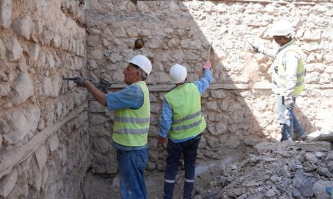 Boğazkesen Camisi'nde Restorasyon Çalışmaları Devam Ediyor