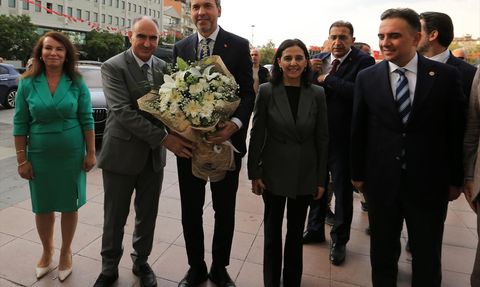 Enerji Bakanı Bayraktar Manisa'da