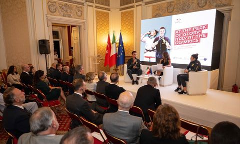 İtalya Başkonsolosluğu'nda MeeTürkItaly Paneli