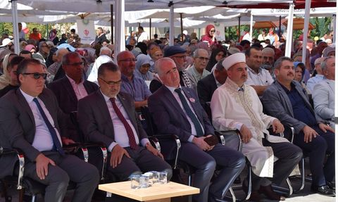 Manisa'da 60 Hafız İçin İczet Töreni Düzenlendi