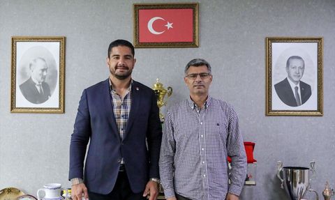 Milli Atıcı Yusuf Dikeç, Taha Akgül'ü Ziyaret Etti