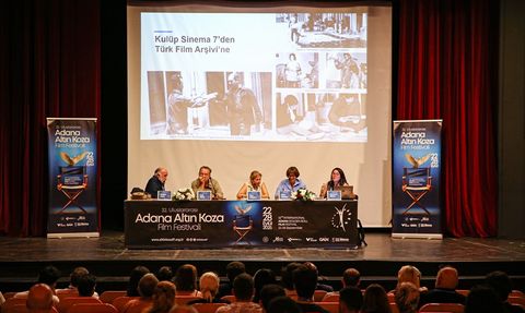 Prof. Sami Şekeroğlu'na Saygı Duruşu: 32. Adana Altın Koza Film Festivali'nde Söyleşi Gerçekleştirildi