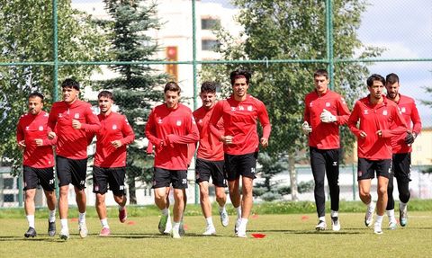 Sivasspor, Adana Demirspor Maçına Hazırlanıyor
