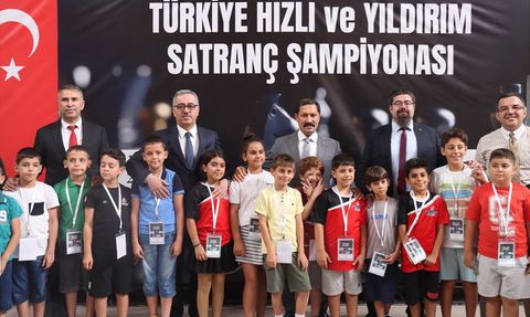 Türkiye Hızlı ve Yıldırım Satranç Şampiyonası Hatay'da Başladı