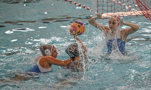 16 Yaş Altı Kadınlar Sutopu Cumhuriyet Kupası'nda Dalton Koleji Şampiyon