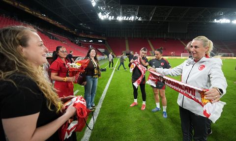 A Milli Kadın Futbol Takımı Kosova Maçına Hazırlanıyor