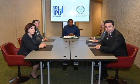 Azerbaycan ve Ermenistan Parlamentoları Cenevre'de Temaslarda Bulundu