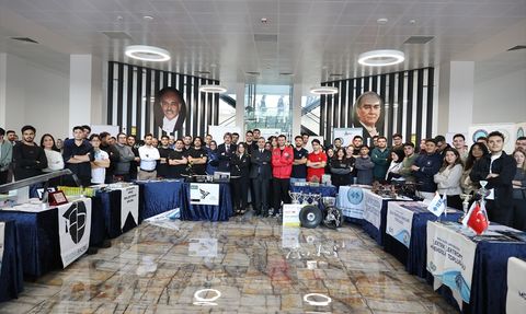 Bakan Kacır Bursa'da İleri Teknoloji Laboratuvarını Açıkladı