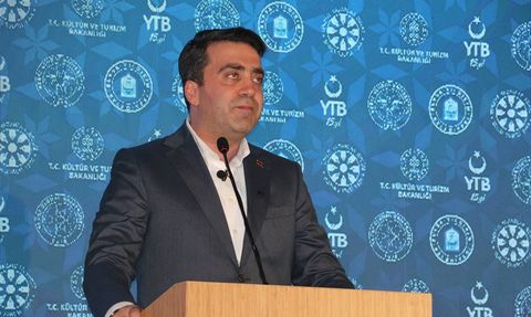 Bursa'da YTB Bir Dünya Edebiyat Ödülleri Sahiplerini Buldu