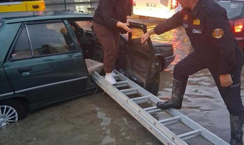 Çanakkale'de Şiddetli Sağanak Yağış Etkisini Gösterdi