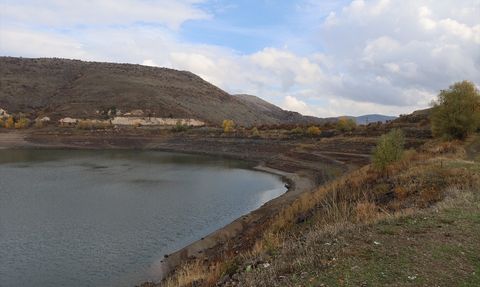 Çankırı Güldürcek Barajı'ndaki Su Seviyesi Düşüyor