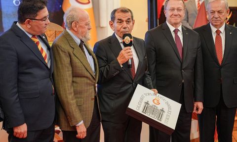 Galatasaray Kulübü 120. Yılını Coşkuyla Kutladı