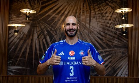 Matey Kaziyski, 11 Yıl Aradan Sonra Halkbank'ta