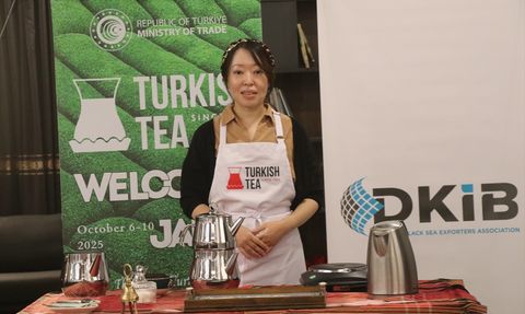 Rize'de Çay Demleme Yarışması Coşkusu