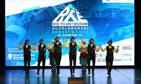 Rize'de Uluslararası Ticaret ve Ekonomi Zirvesi Gerçekleşti
