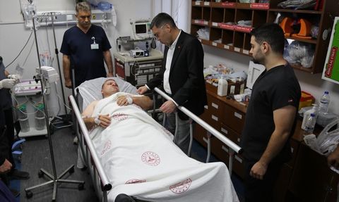 Şanlıurfa'da Polis Memuruna Bıçaklı Saldırı