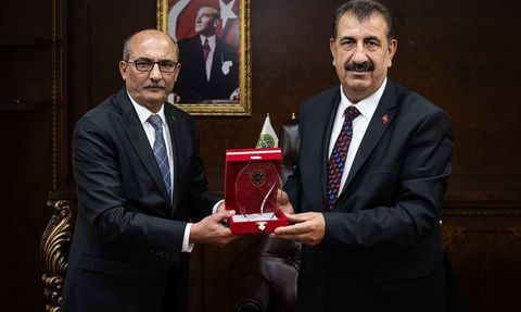 TÜDKİYEB'de Devir Teslim Töreni