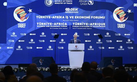 Türkiye ve Afrika Arasındaki Ticaret Hedefi 50 Milyar Dolar