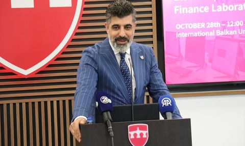 Uluslararası Balkan Üniversitesi'nde Ekonomi ve Finans Laboratuvarı Açıldı