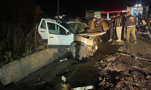 Uşak'ta Kaza: Karı Koca Hayatını Kaybetti, Üç Yaralı