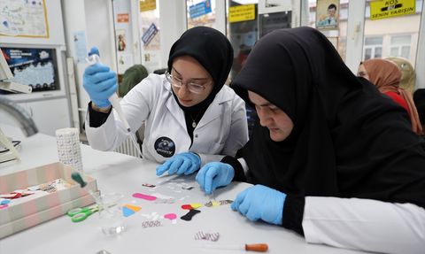 Yeni Nesil Antimikrobiyal Yara Bandı ARGENTEX, TEKNOFEST'te Tanıtıldı