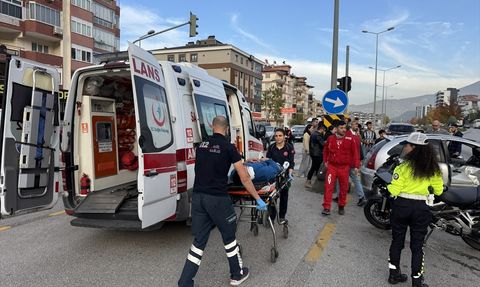 Denizli'de Trafik Kazası: 4 Yaralı